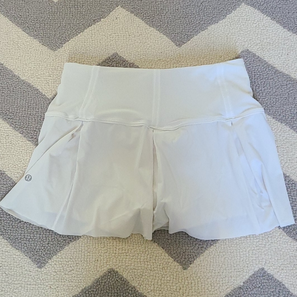 LULULEMON White Tennis Skirt